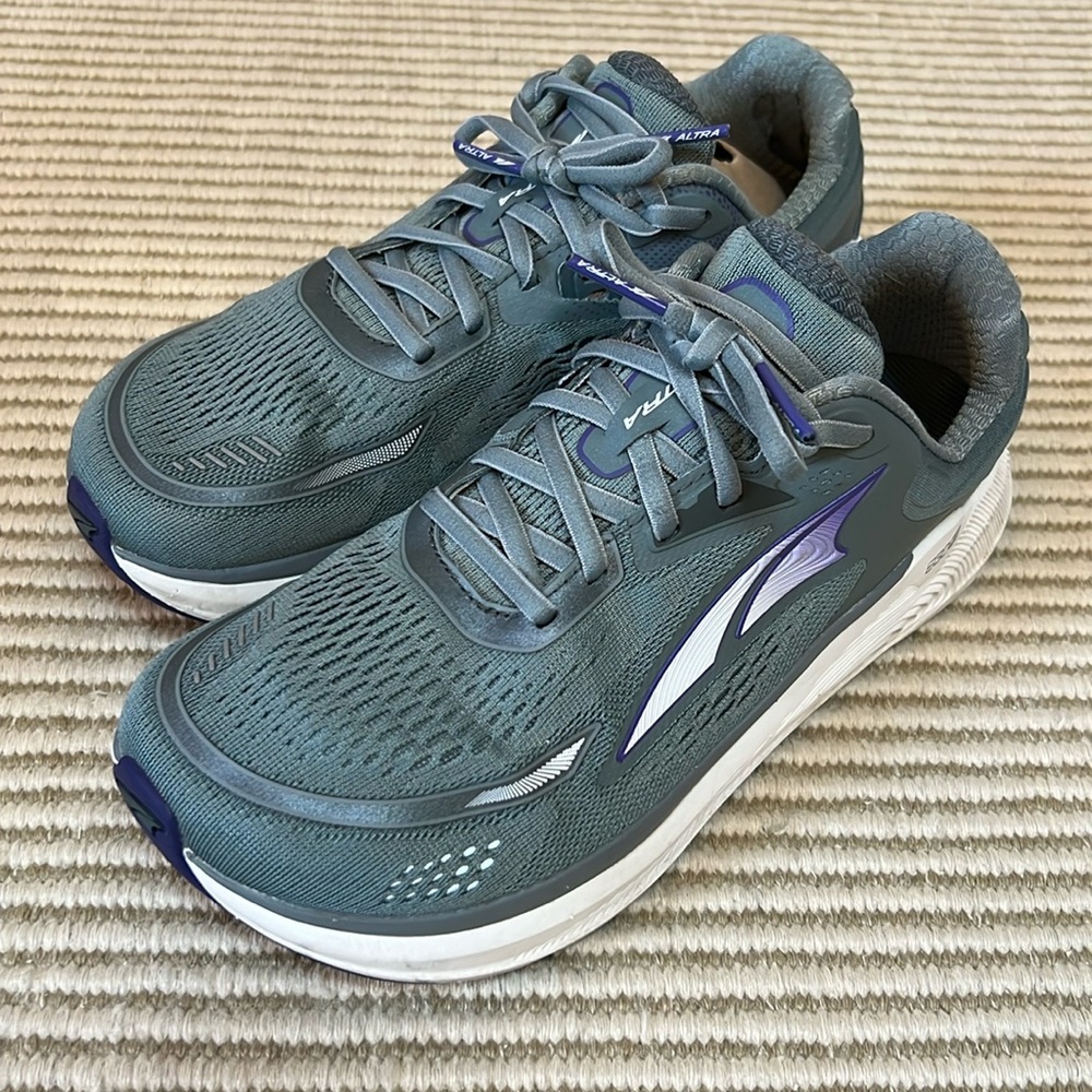 Altra paradigm women’s 9